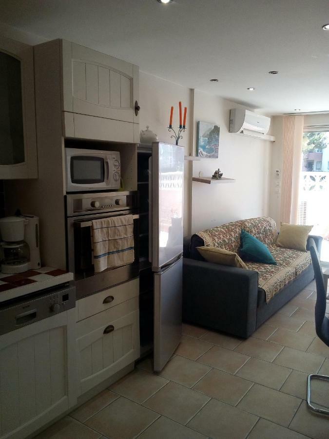 Appartement En Bord De Mer ปอร์-ลา-นูแวลล์ ภายนอก รูปภาพ